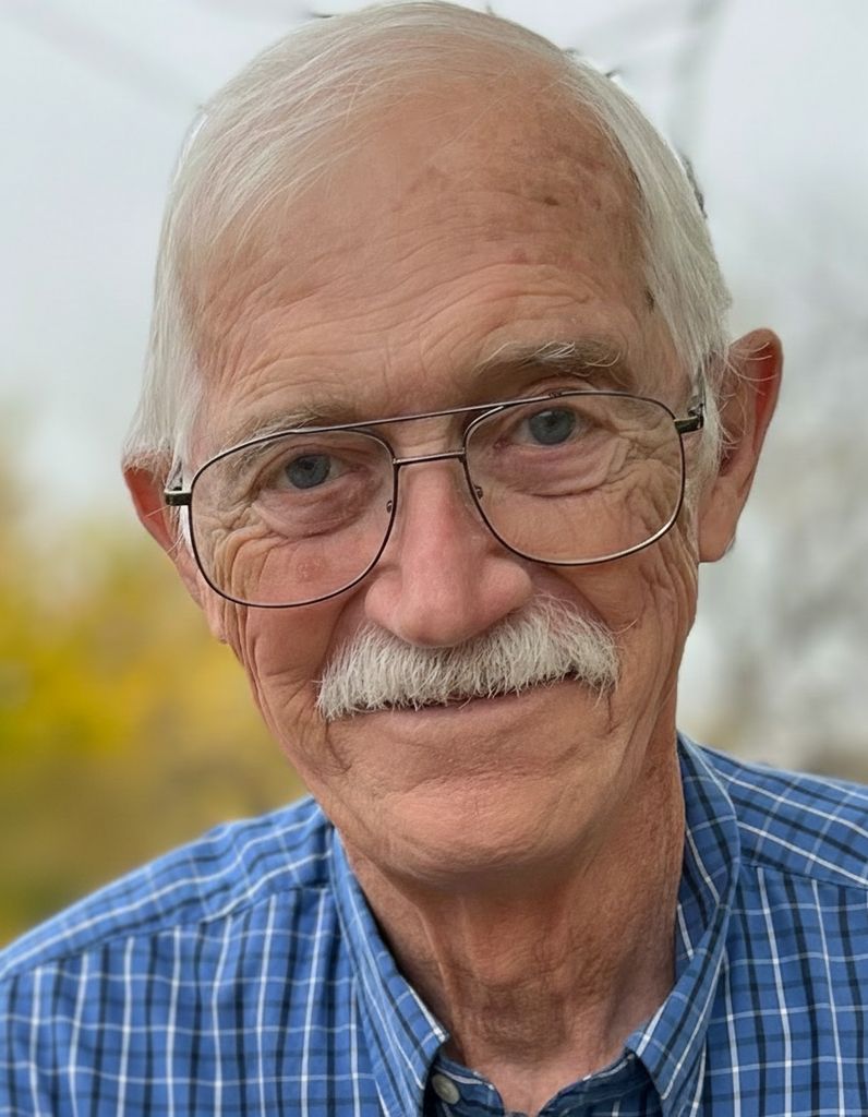 Clifford Carlisle Profile Photo