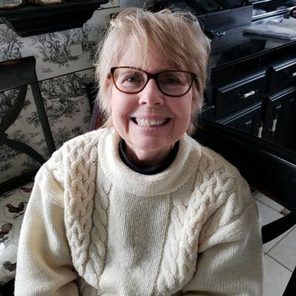 Lynn Mary Santarlasci Profile Photo