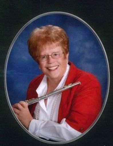 Elizabeth Moore Profile Photo