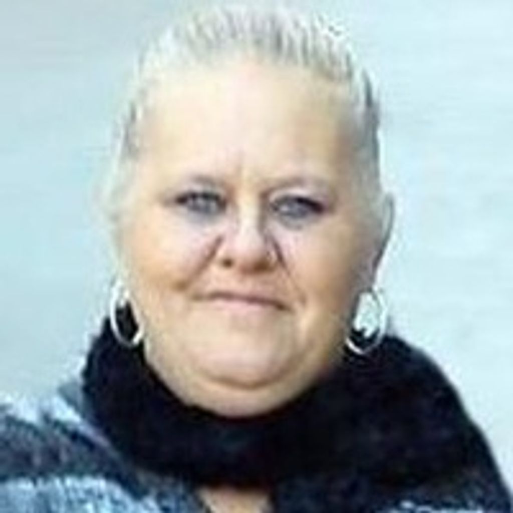 Teresa  Gocial Crooms