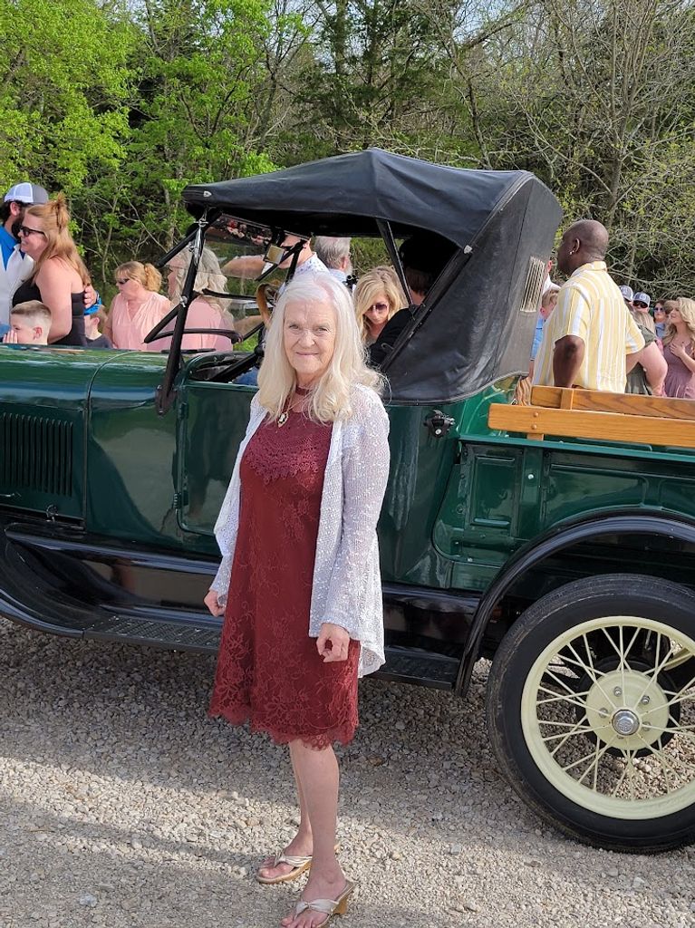 Connie Elizabeth Young Profile Photo