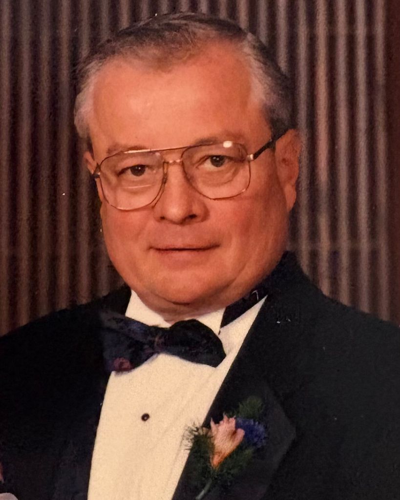 Dennis Jacob VonDeLInde Profile Photo