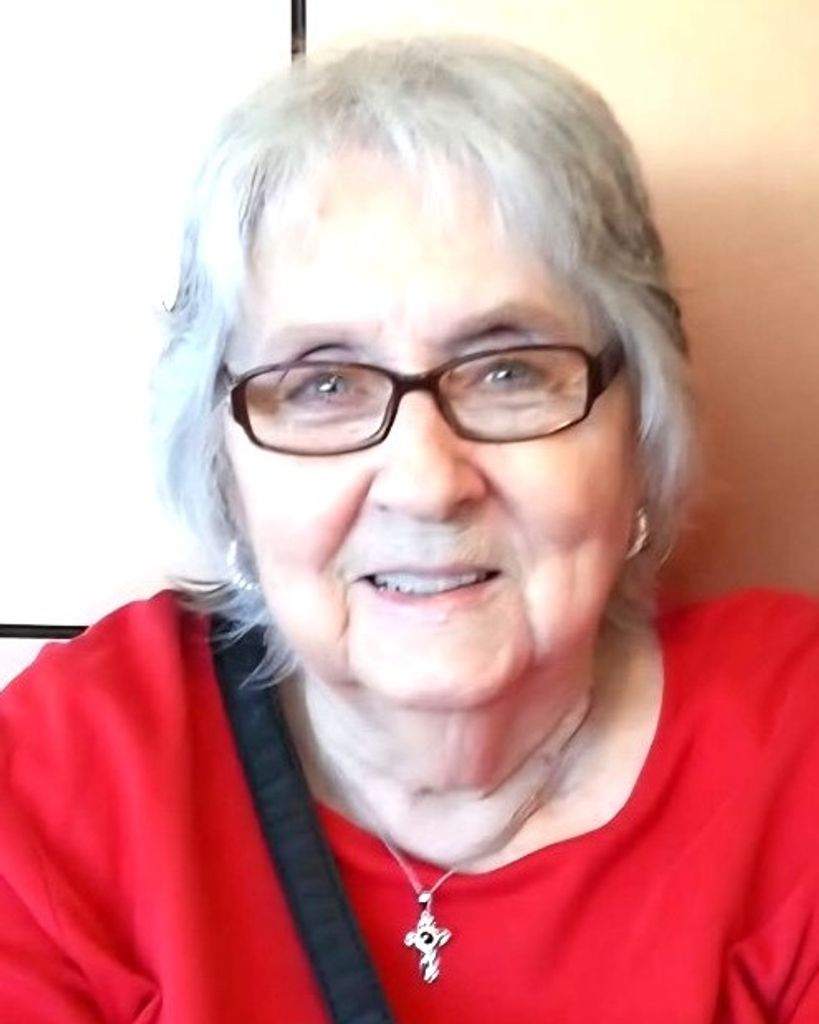 Eva Lou Newhouse Profile Photo