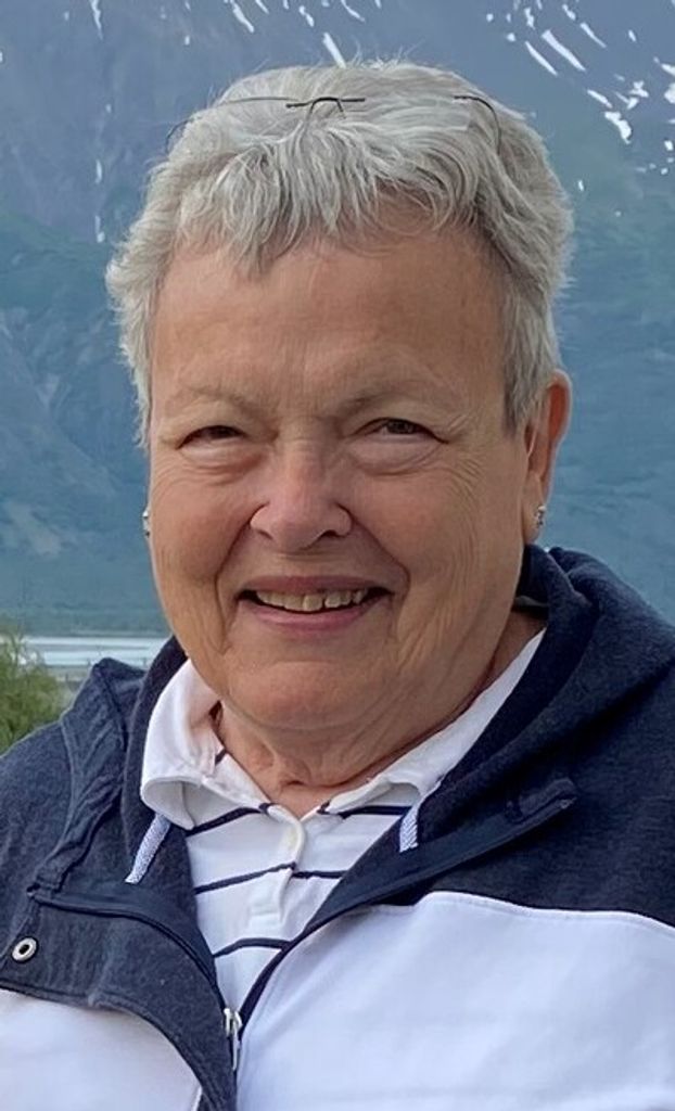 Linda Carolyn Clow Profile Photo