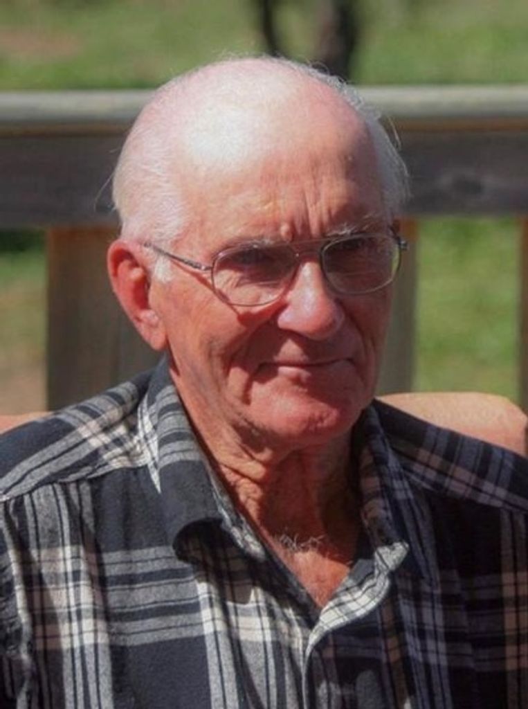 Lewis Edward Stenger Profile Photo