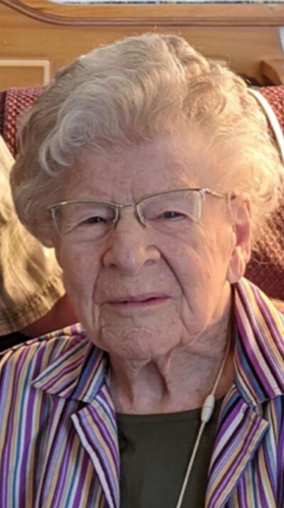 Lillie Mitzel Profile Photo