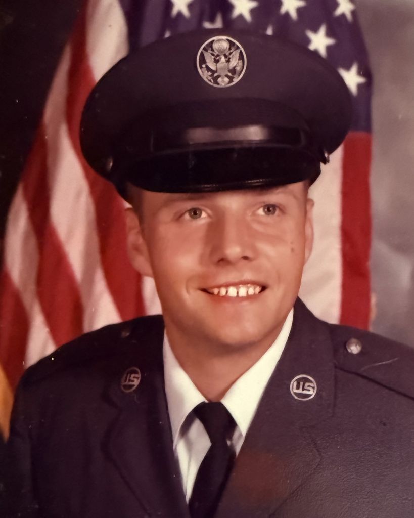 Leslie Robert Stenehjem Profile Photo
