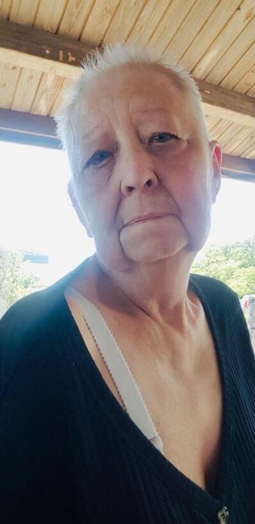 Brenda Armstrong Profile Photo