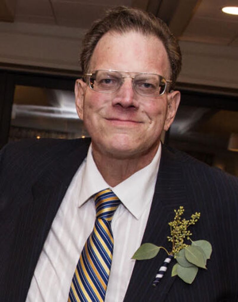 Robert D. Simmons Profile Photo