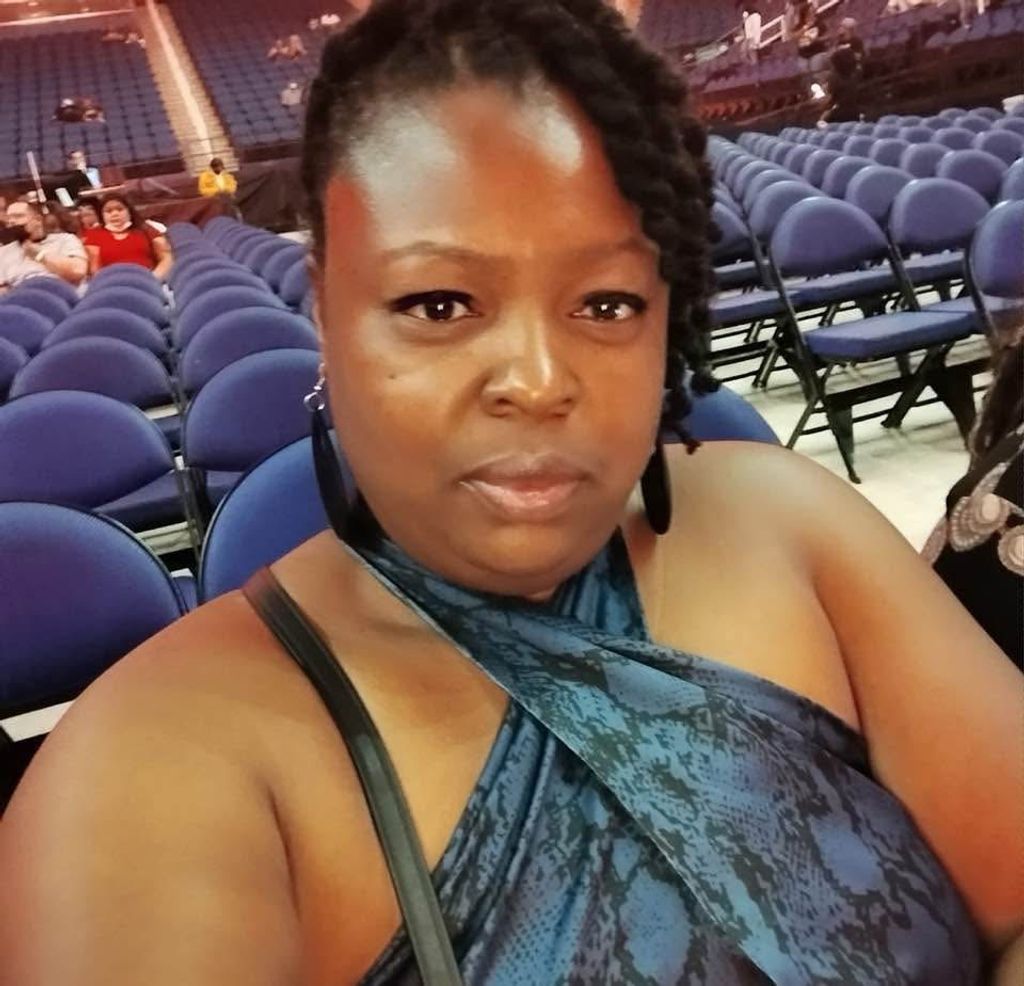 Ms. Pamela Ross Profile Photo