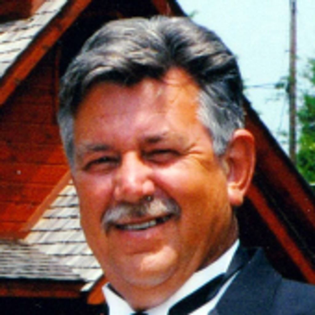Andrew Neal Miller Profile Photo