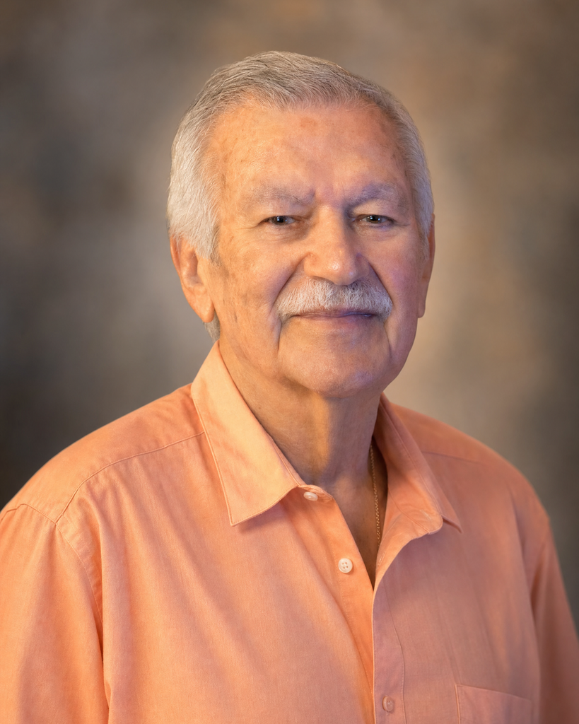 Claudio Arce Flores Profile Photo