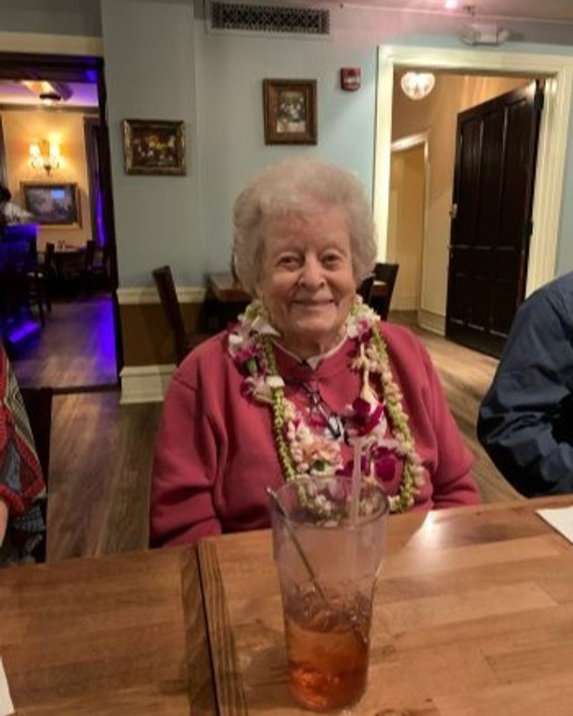 Barbara "Bobbie" Kelly Kuntz