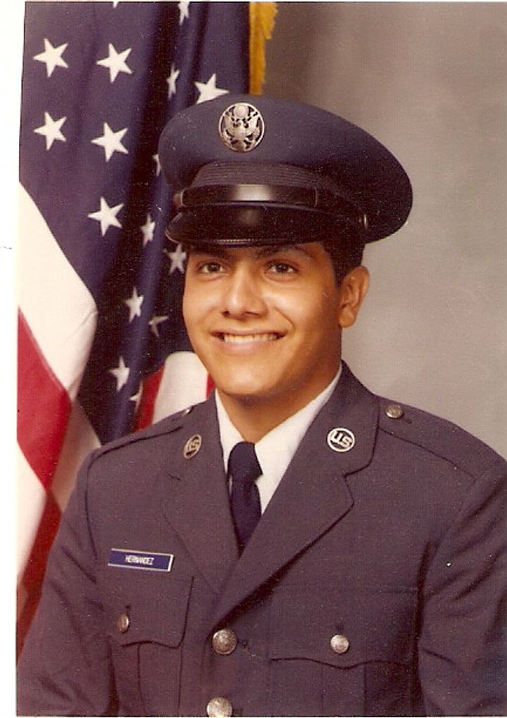 Jose Luis "Louie" Hernandez Profile Photo