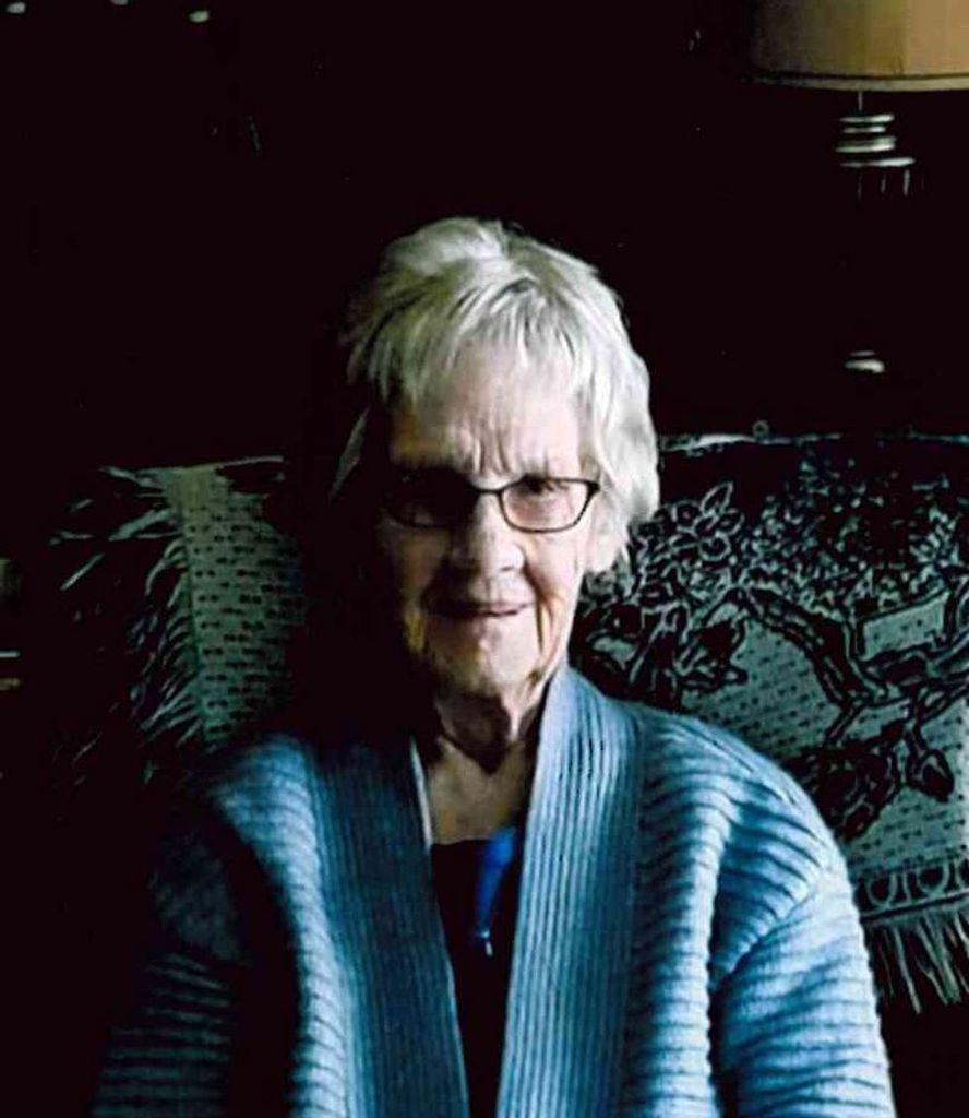 Bessie Holt Profile Photo