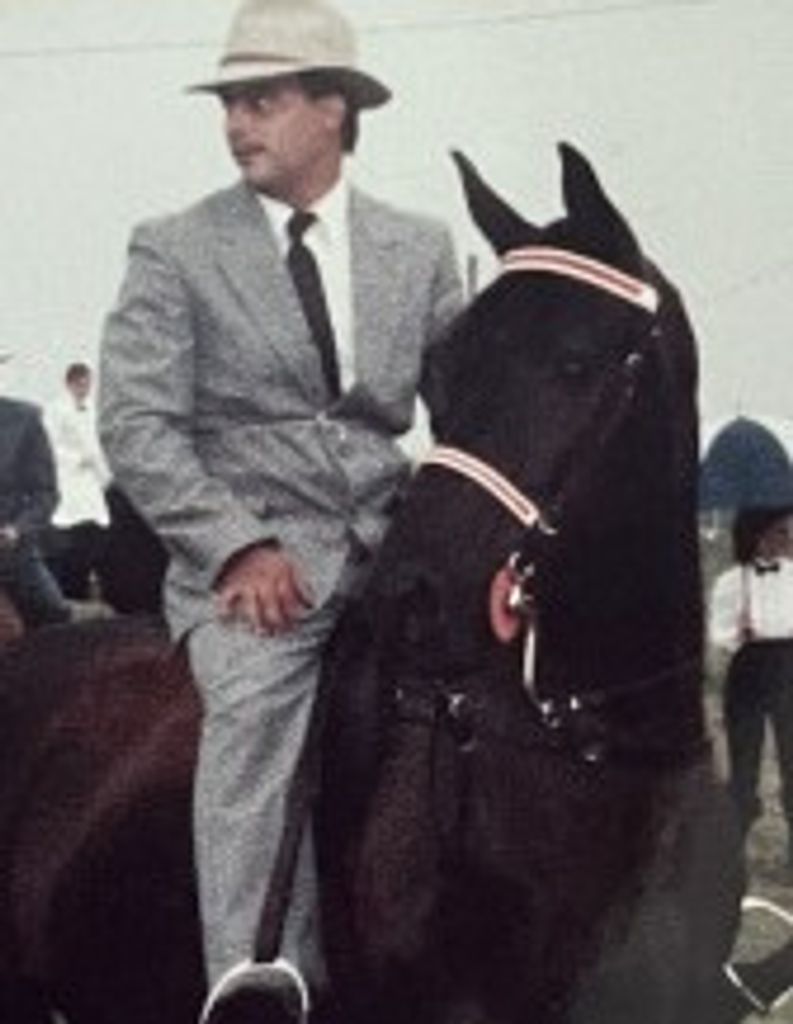 Bennie Elliott Hutchinson Profile Photo