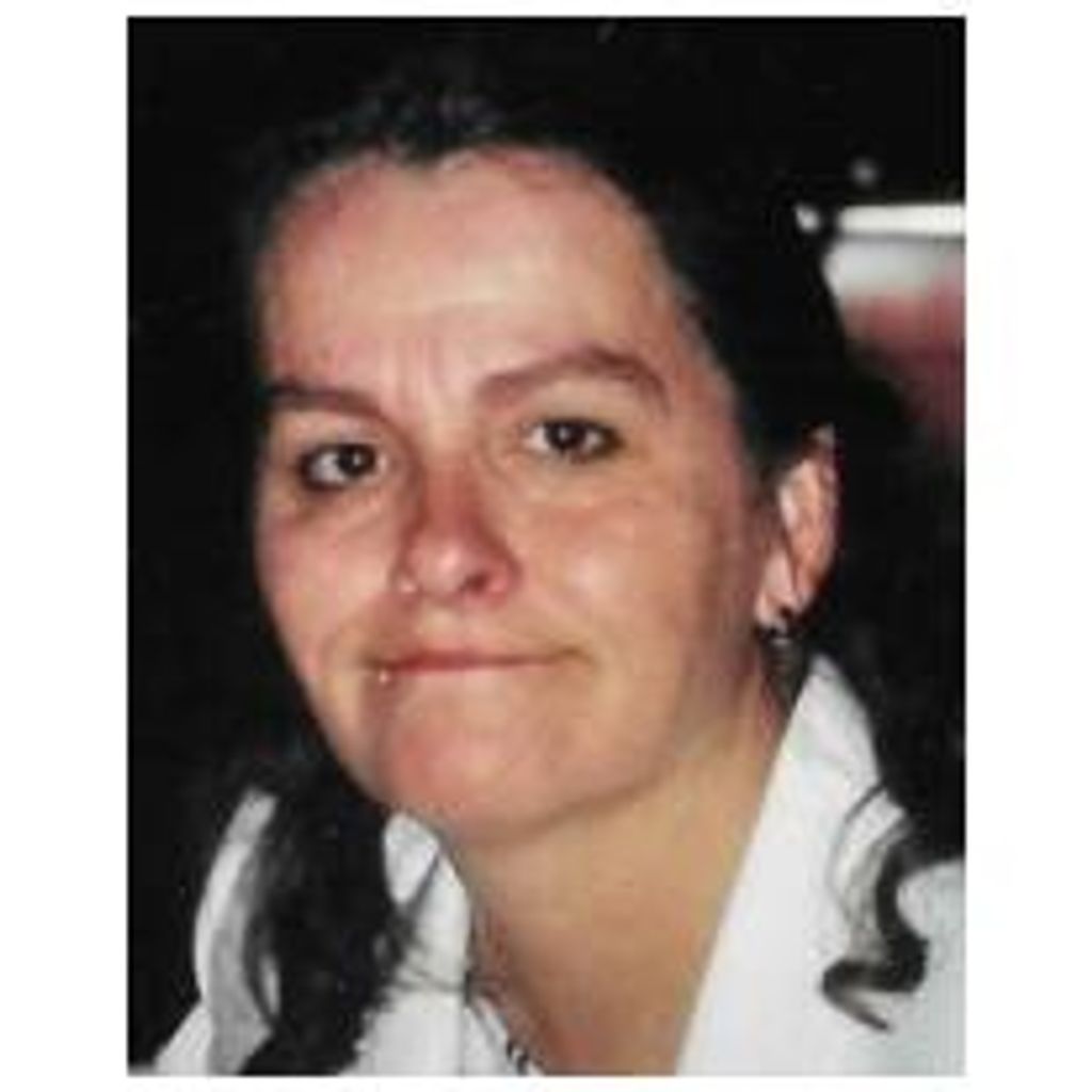 Teresa M Eakins