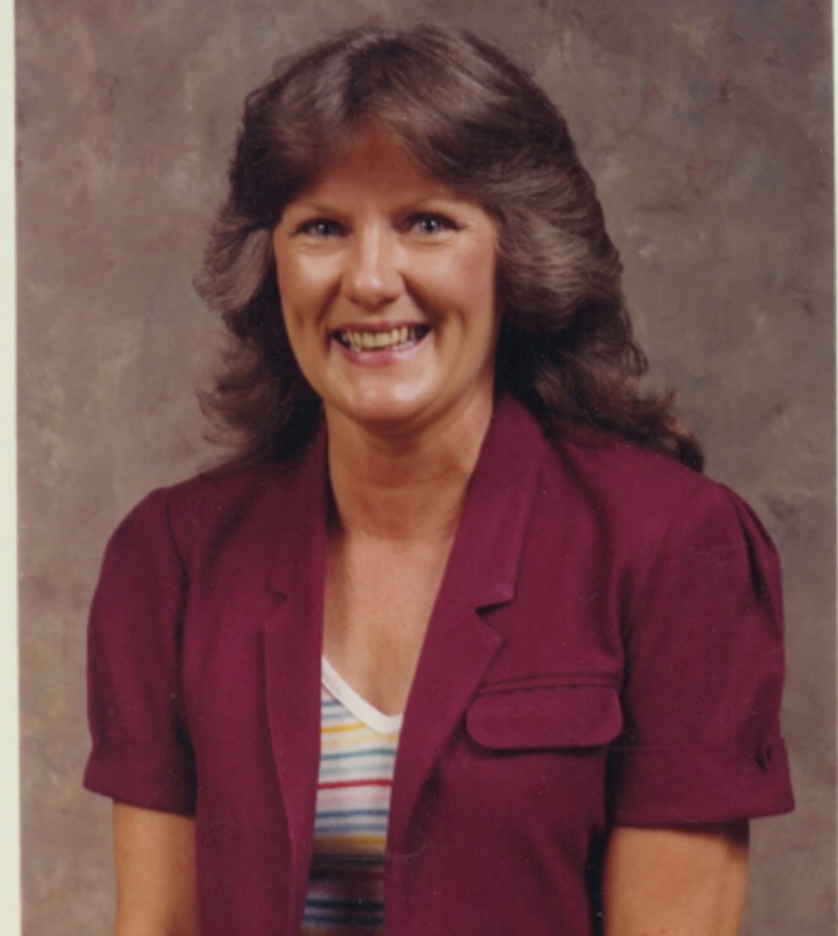 Yvonne Nadean Farnsworth