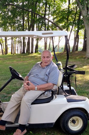 Bernard Lee Moore photo gallery thumbnail 141 of 293