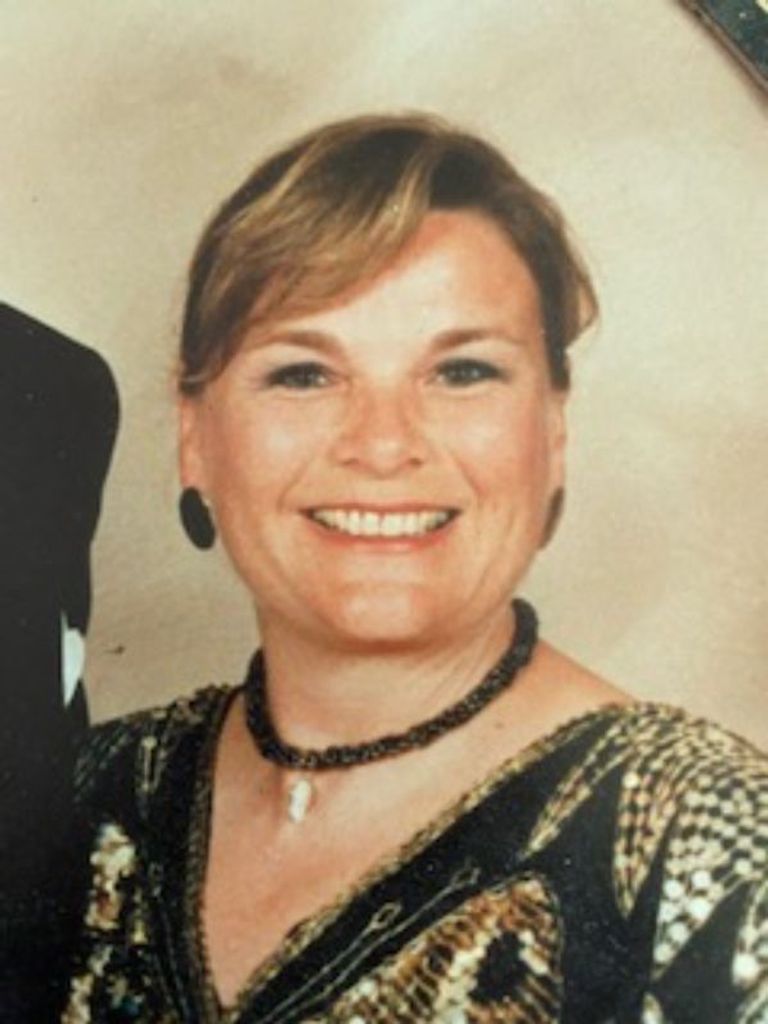 Elizabeth Maciejewski Profile Photo