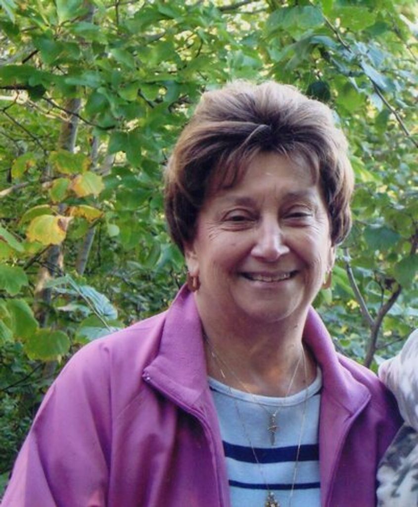 Antoinette Kartis Profile Photo