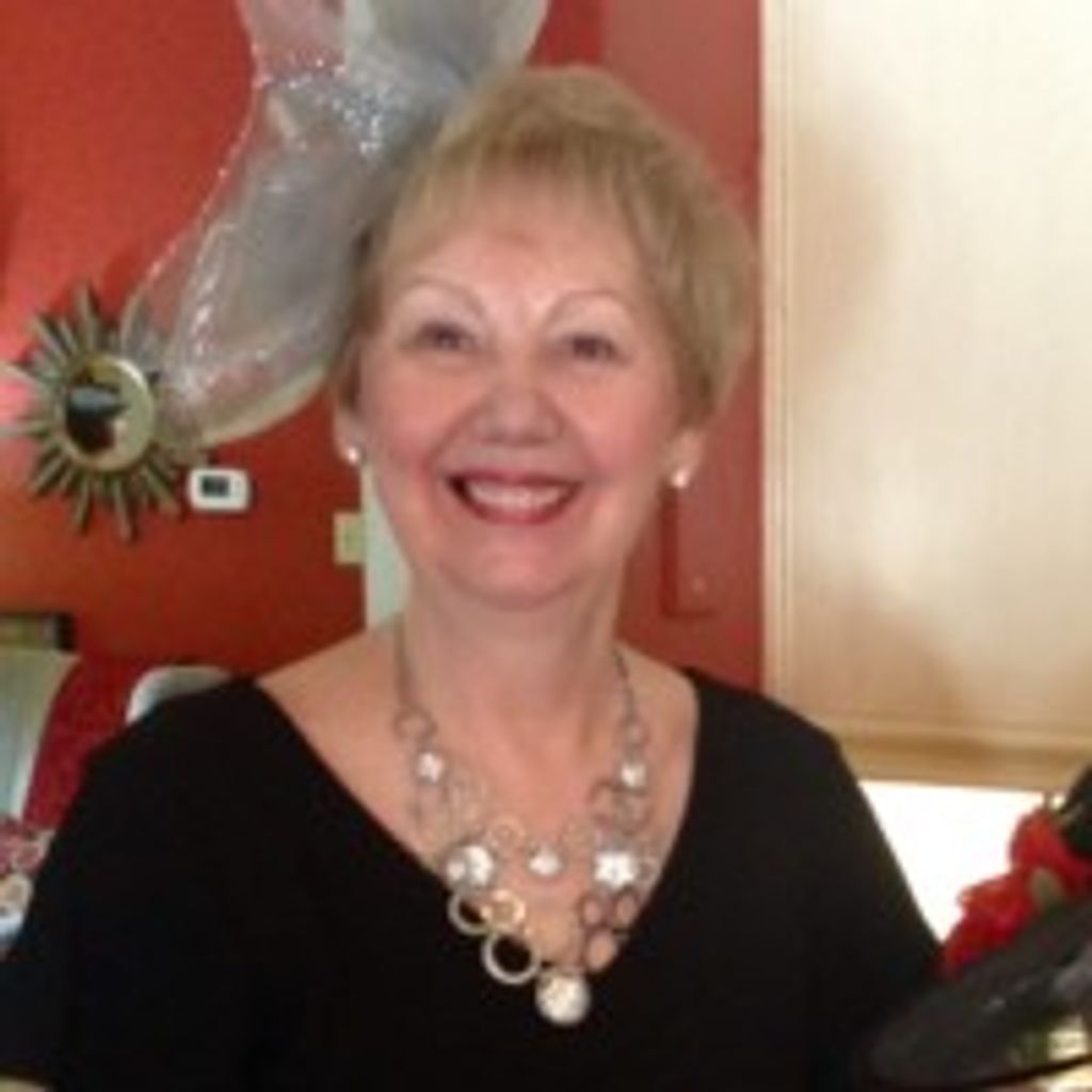 Esther Petercsak