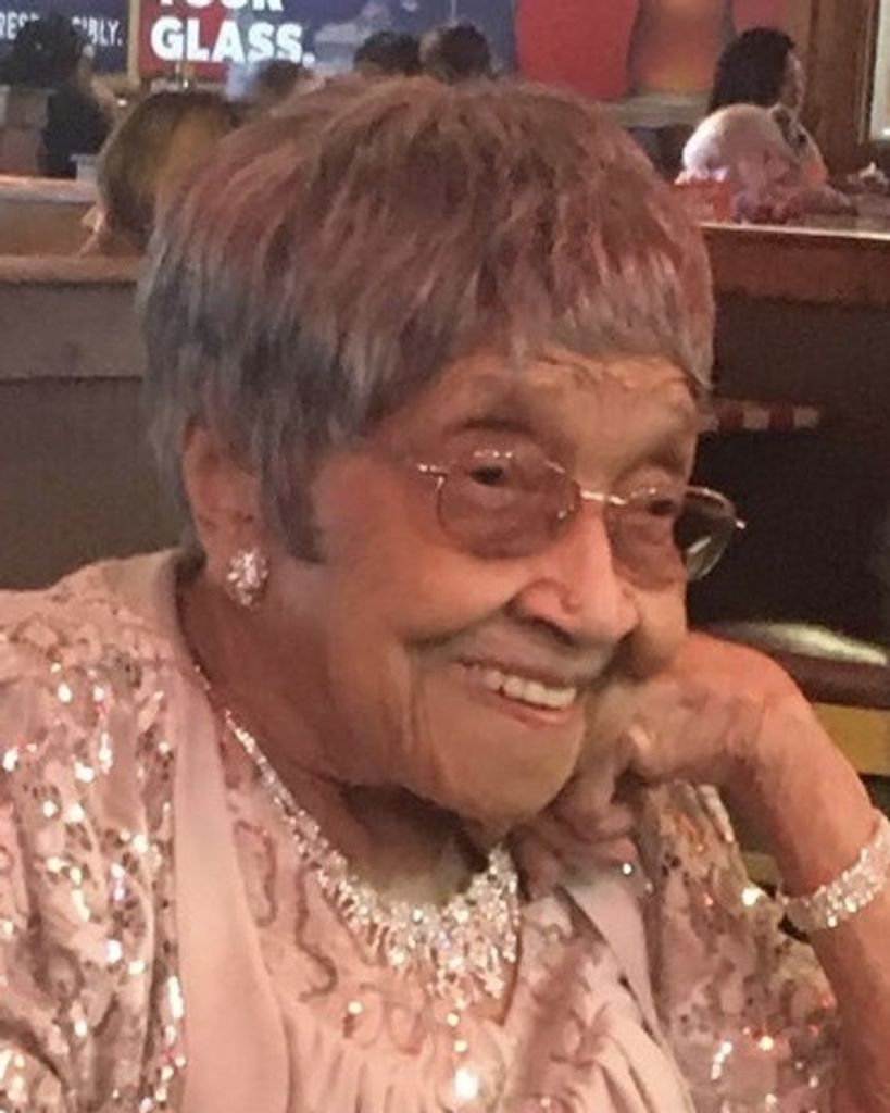 Georgia Mae Warren Profile Photo