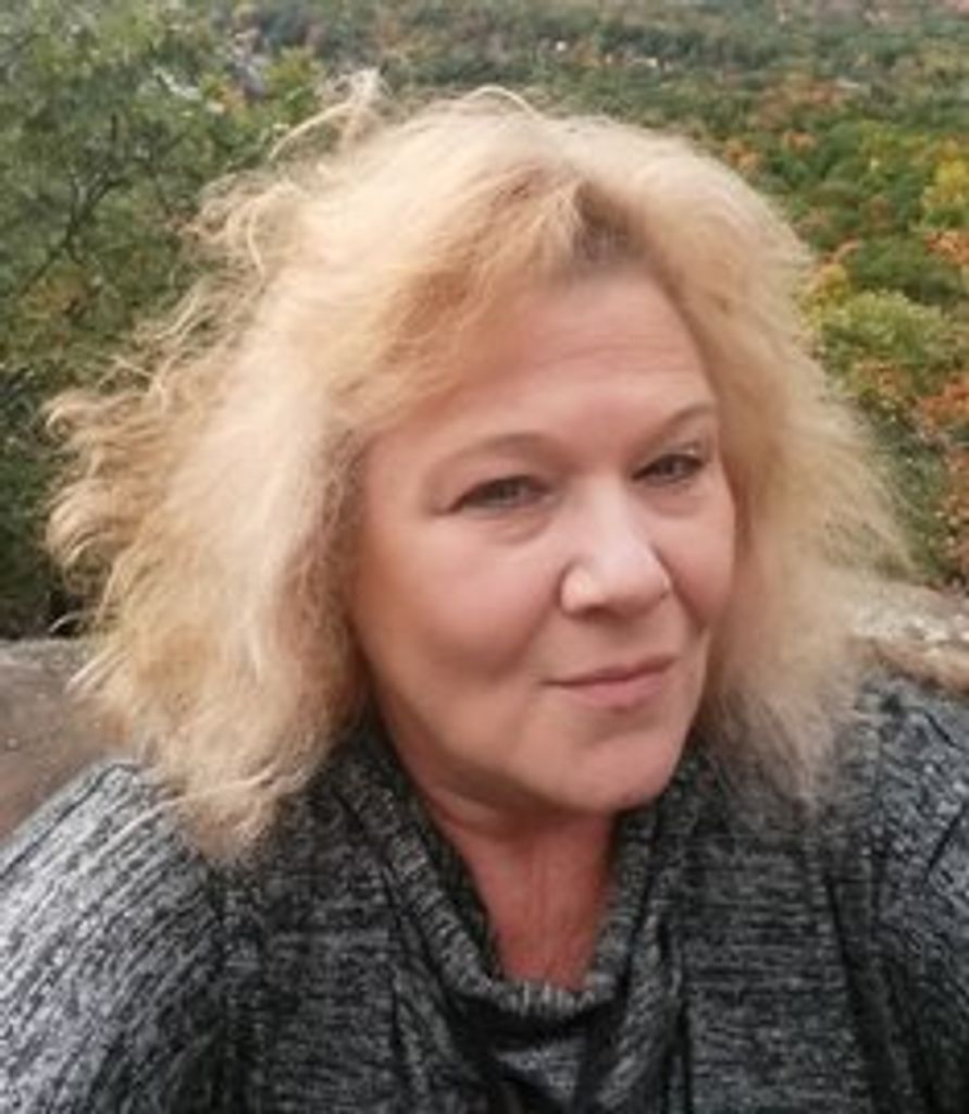 Lori K. Walasewicz Profile Photo