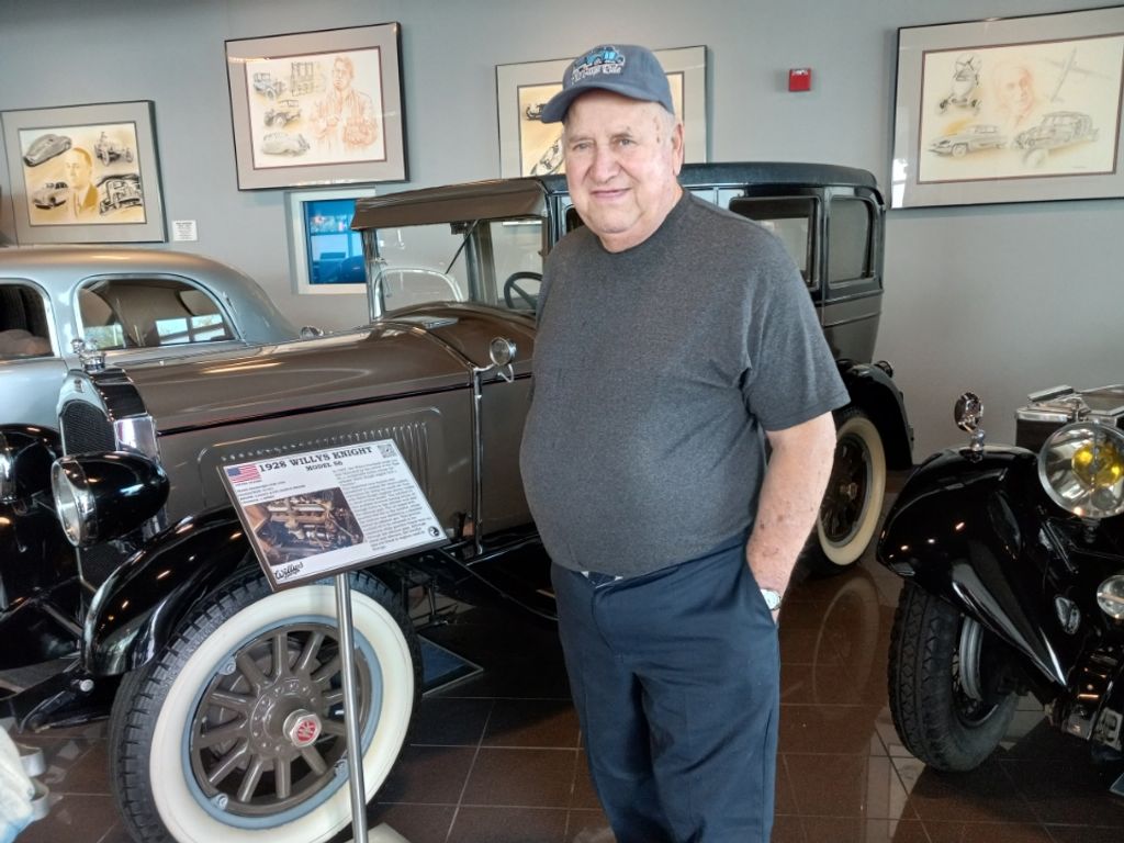 Larry Bixler