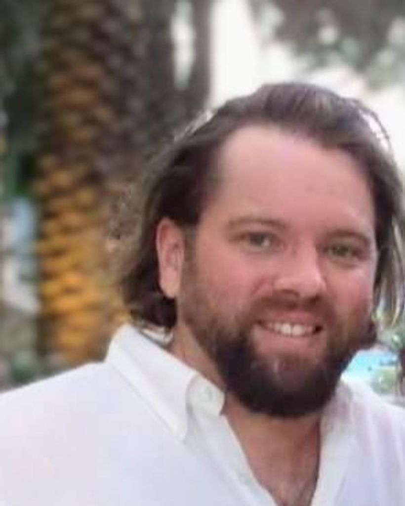 Robert Ryan Carr Profile Photo