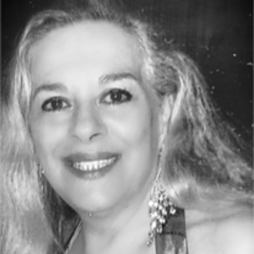 Maria Holguin De Morales