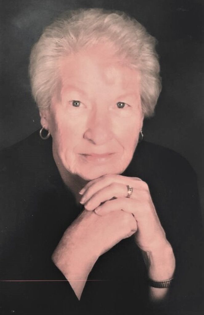 Emma Lee Walsh Profile Photo