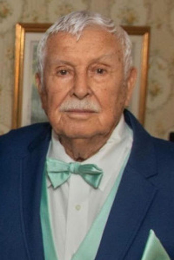 Martin Montoya Profile Photo