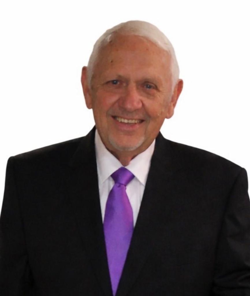 Preacher Drayton Lewis Batchelor Profile Photo