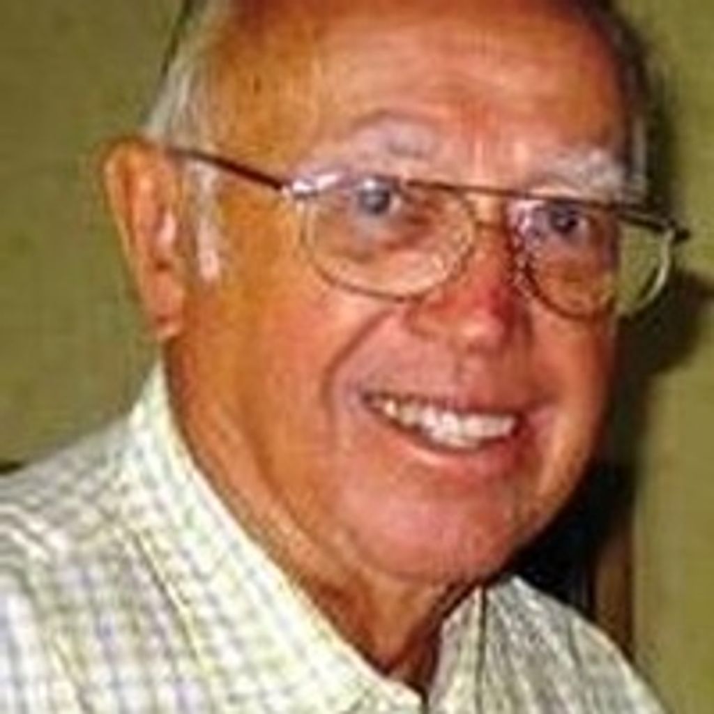 Arnold Russell Carlson Profile Photo