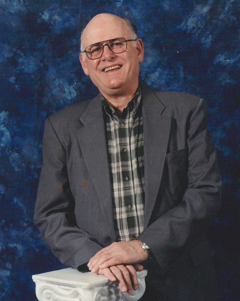 Pastor Lorren Bradley
