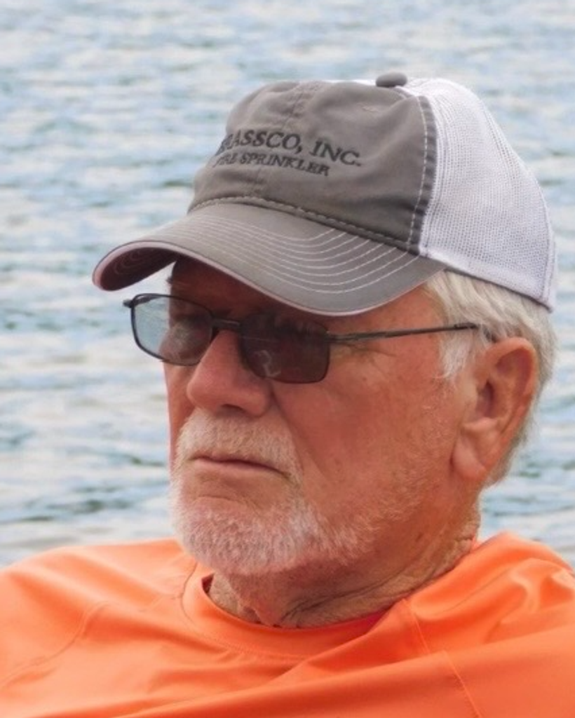 Roger Daniel Oliver Profile Photo