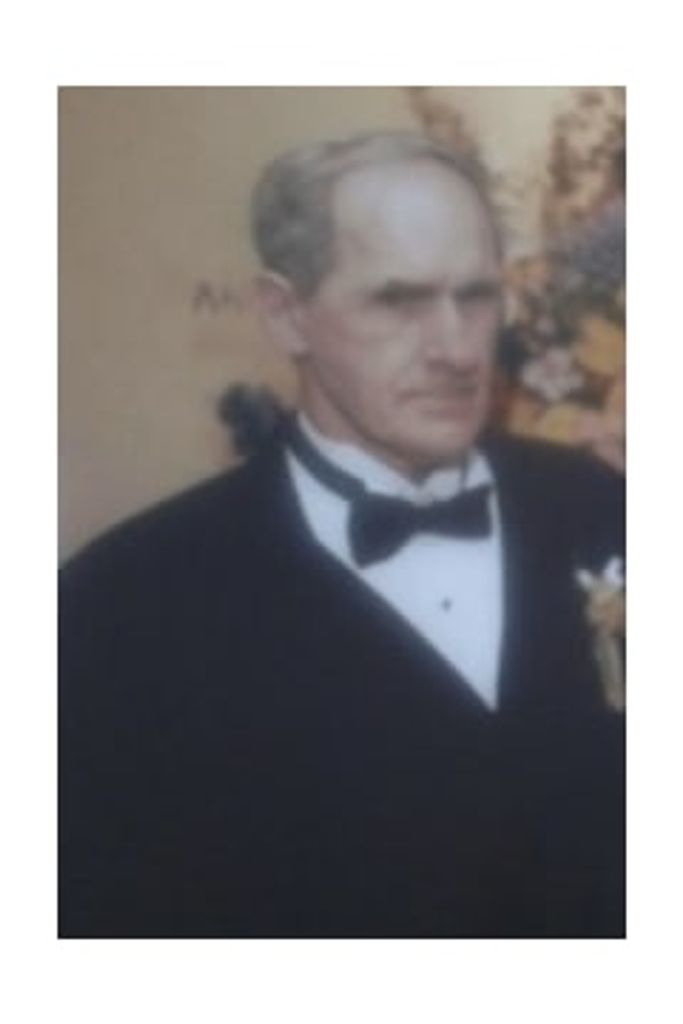 Mr. Robert  E. McCraw