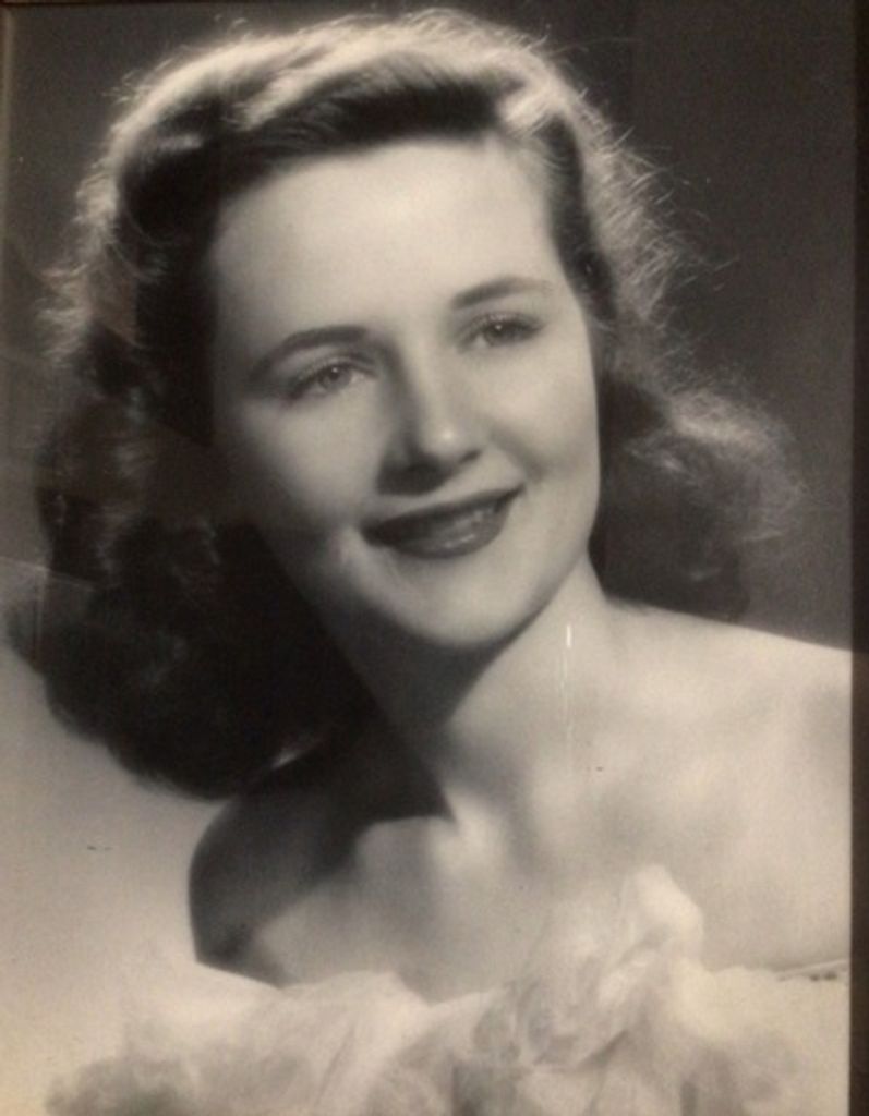 Sarah Saucier Profile Photo