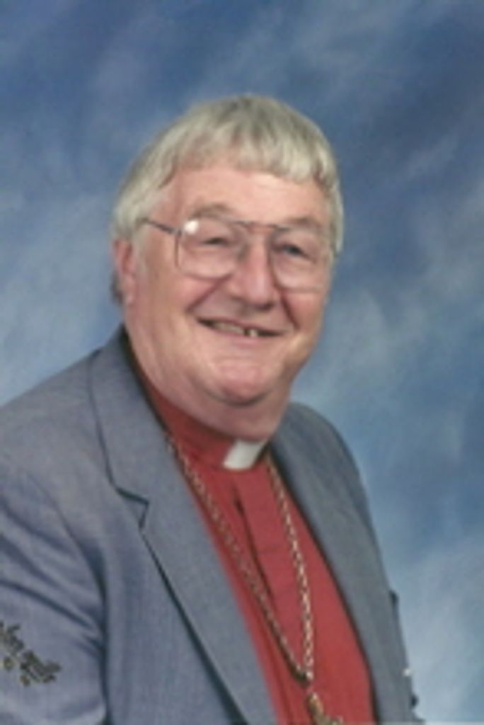Rev. Lyle M. Knuth