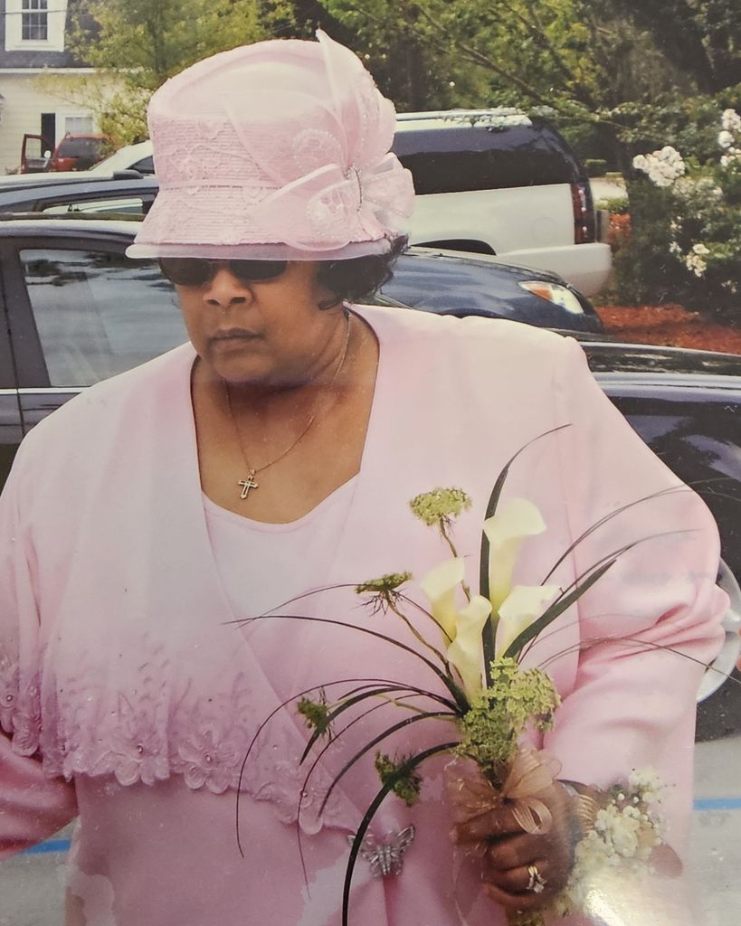 Mother Iris Lee Heyward