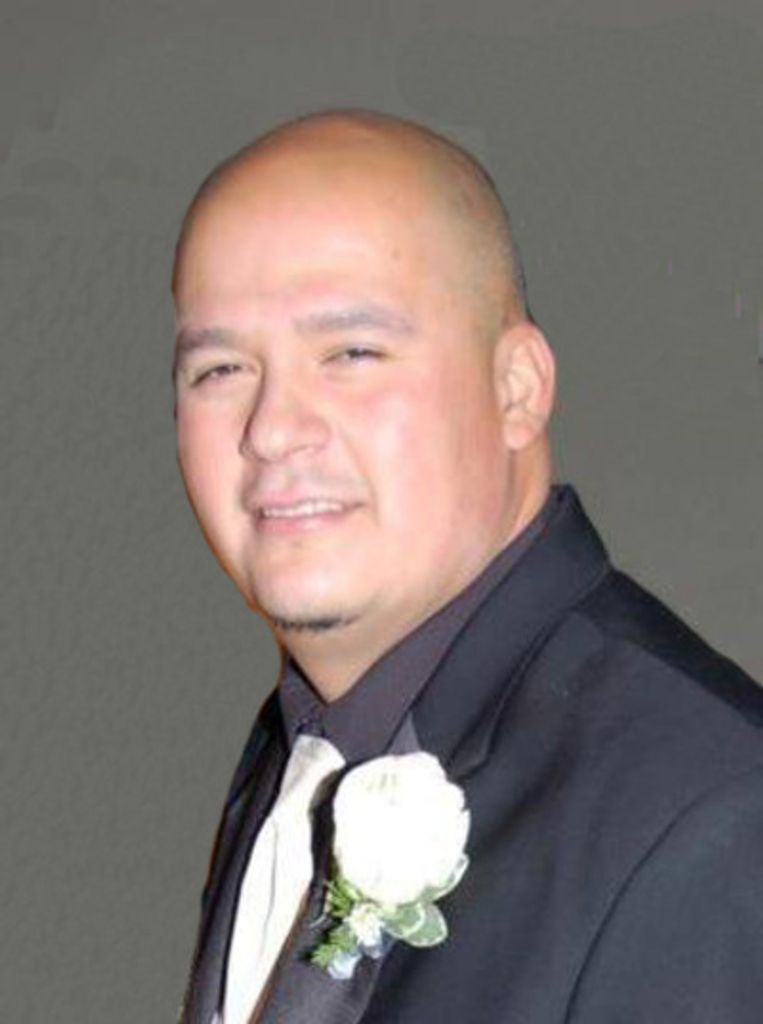 Robert "Nuno" Valdez Profile Photo