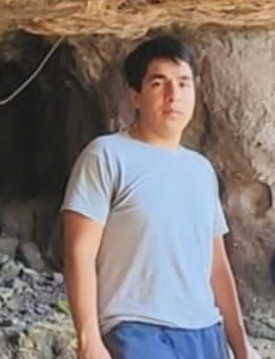Josue Abraham Curiel photo gallery thumbnail 45 of 104