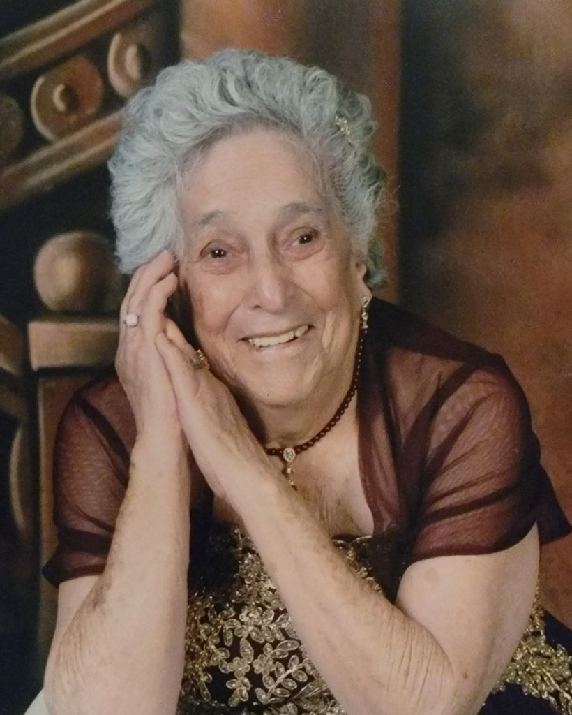 Esperanza Garza