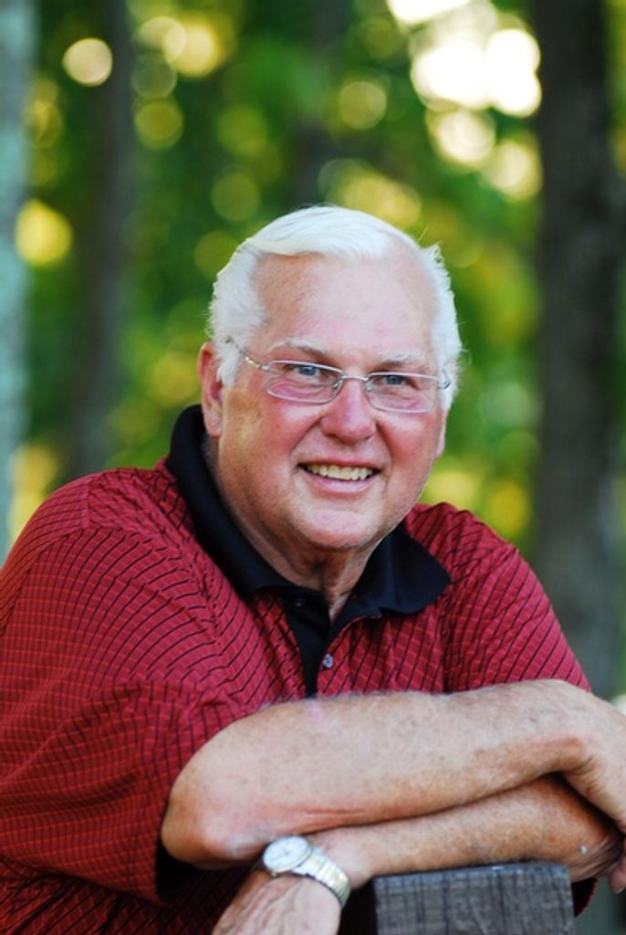 James Leslie Profile Photo