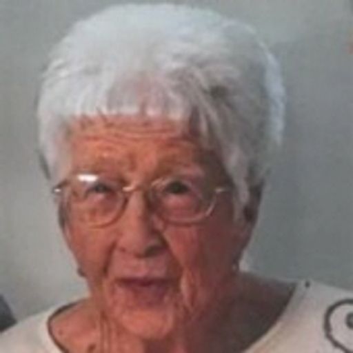 Lola Mae Froelich Profile Photo