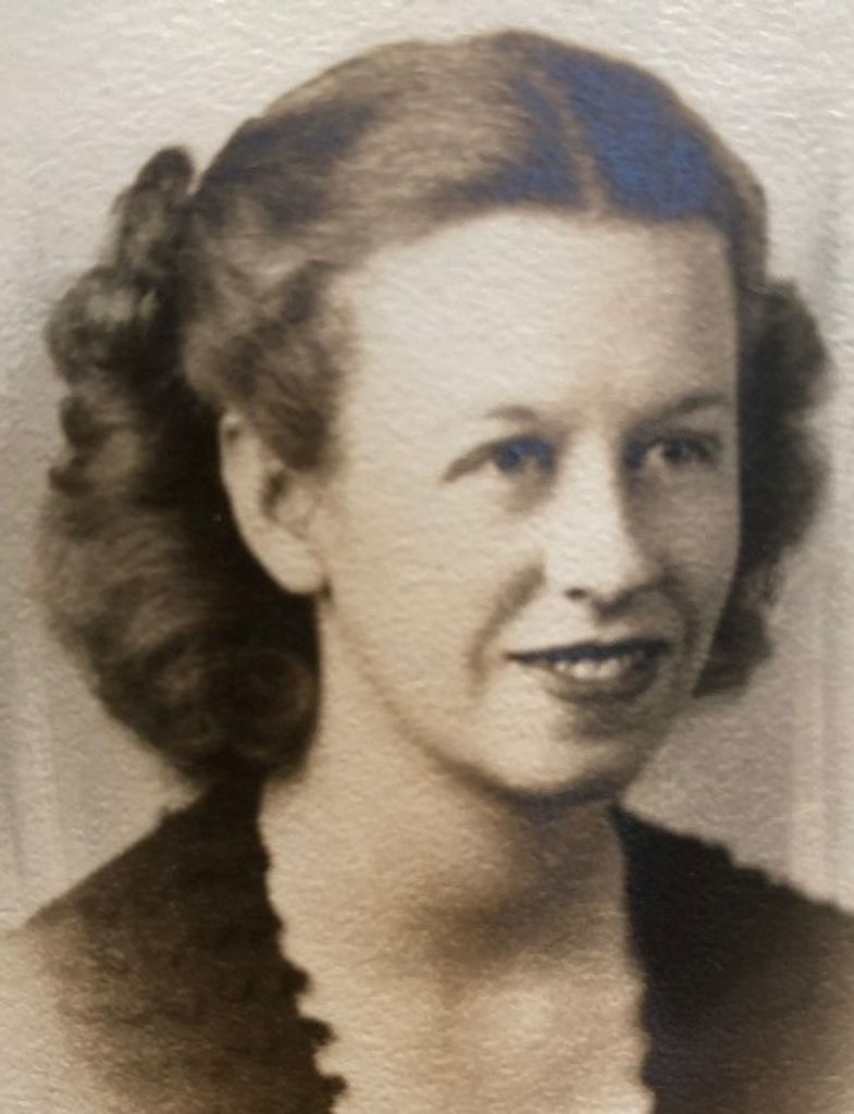 Elaine (Gregg)  Boyer