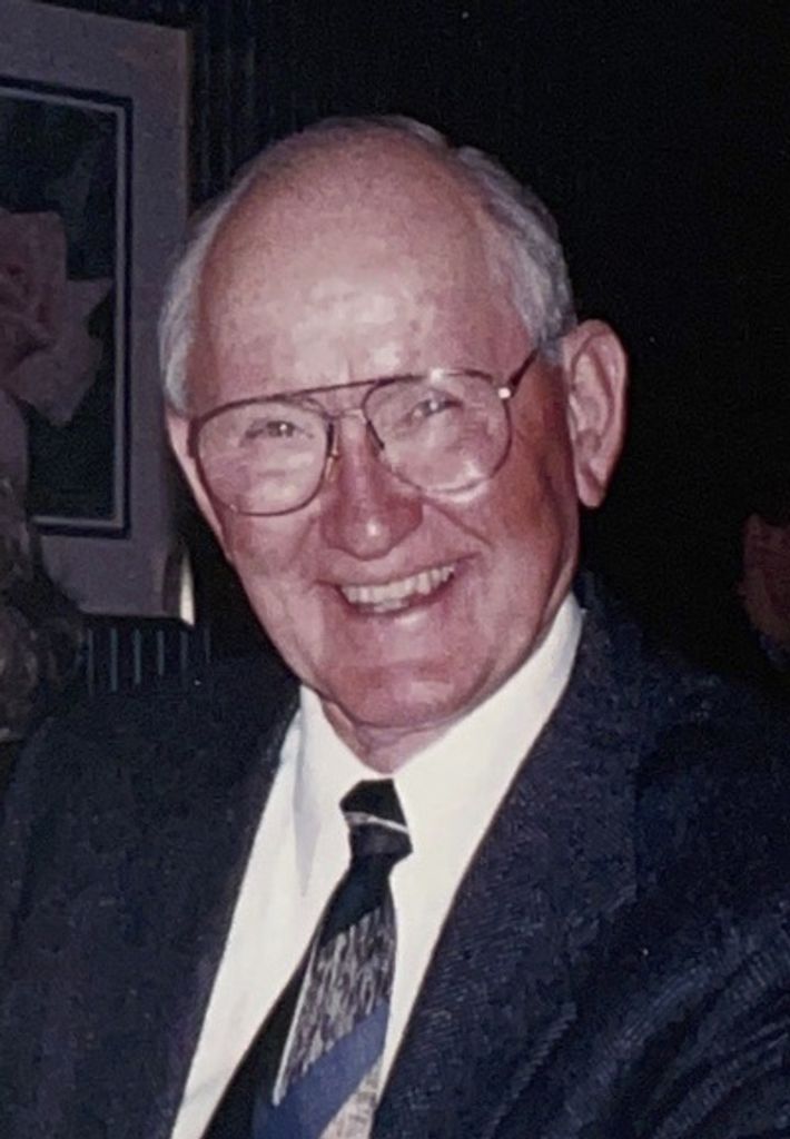 Hollis Ray Miller Profile Photo