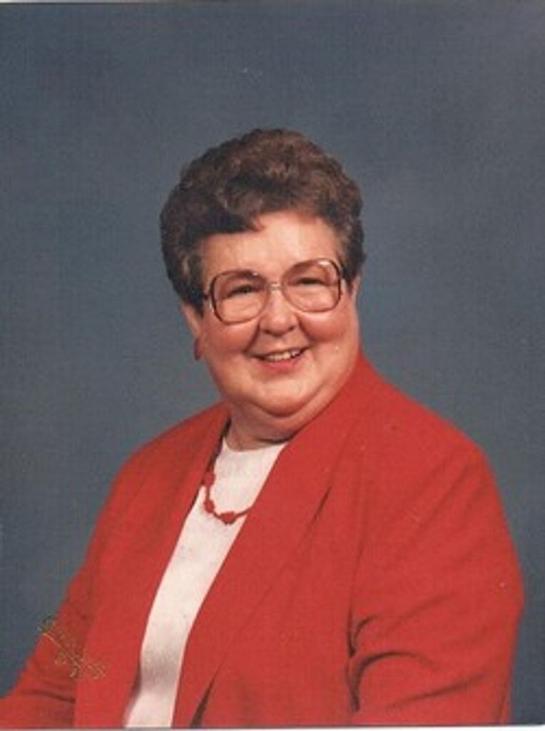 Helen Simons Profile Photo