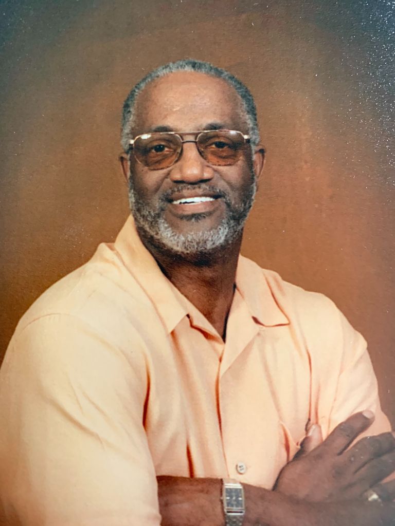 Sr. Frank Smocks